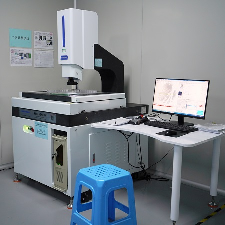 Two-dimensional image measuring instrument